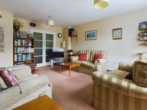 Living Room- click for photo gallery